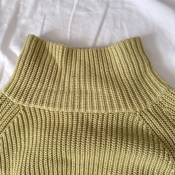 Lululemon Ribbed Turtleneck Sweater Dew Green M/L - Picture 6 of 10